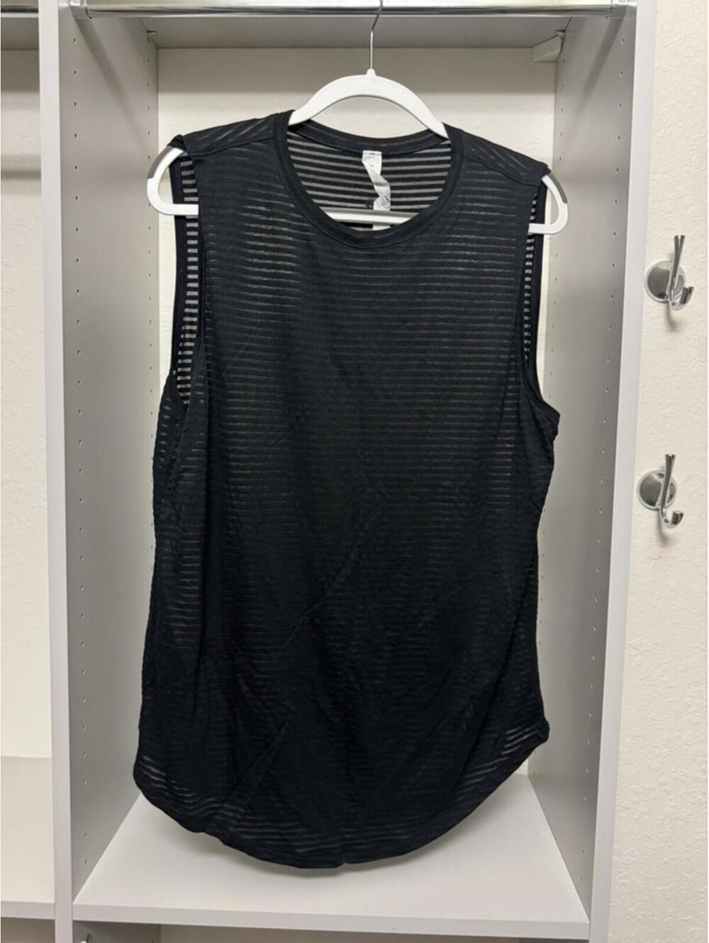 Lululemon Black Sheer Striped Sleeveless Tank Top Size 10